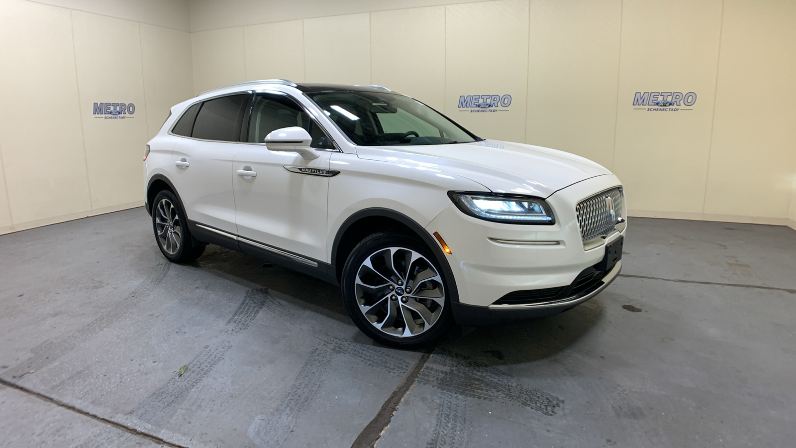 2021 Lincoln Nautilus Reserve 1