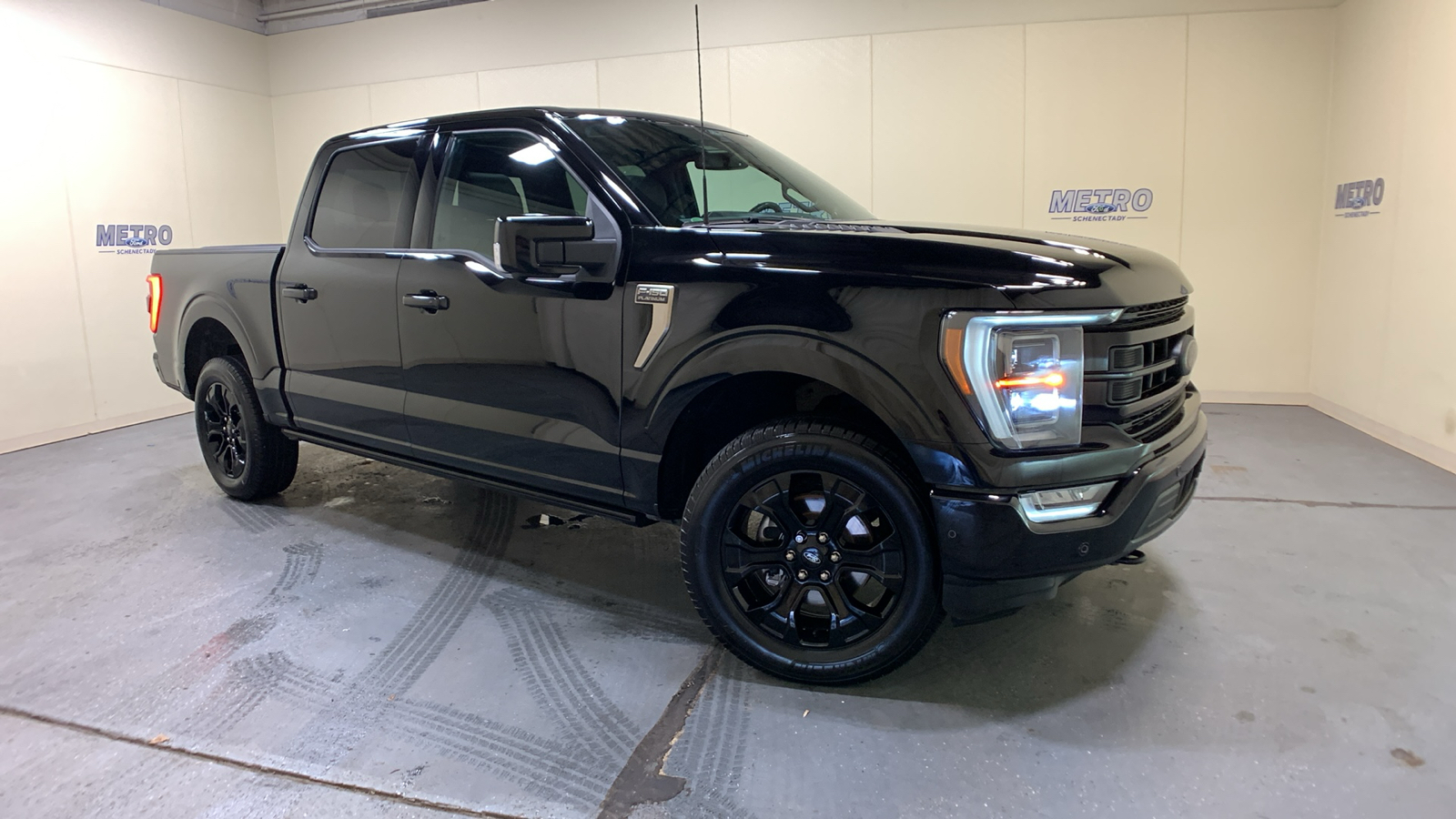 2022 Ford F-150 Platinum 1