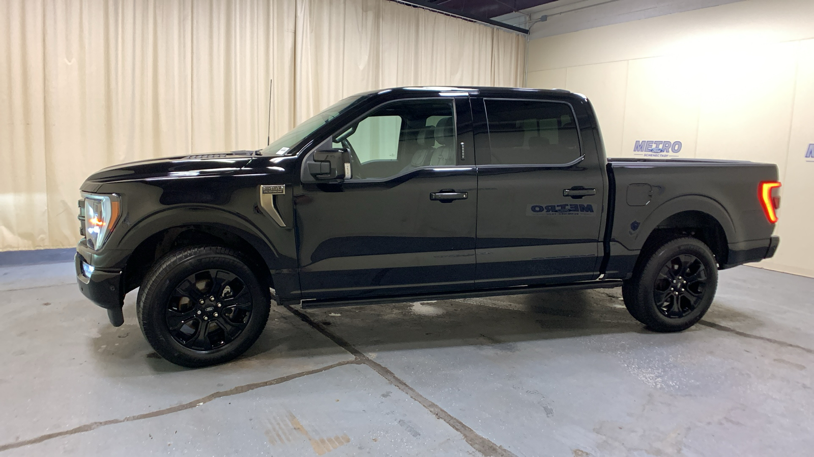 2022 Ford F-150 Platinum 6