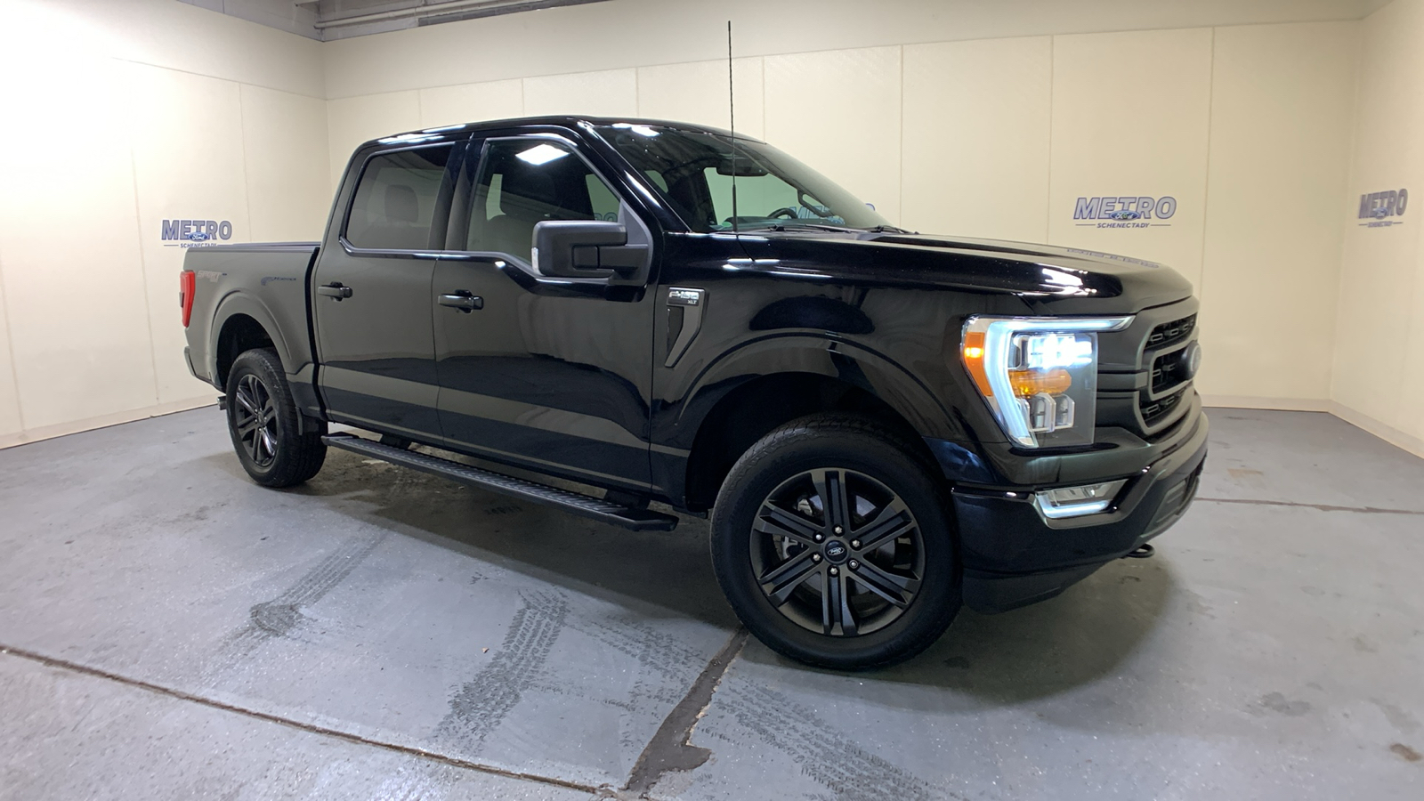 2022 Ford F-150 XLT 1