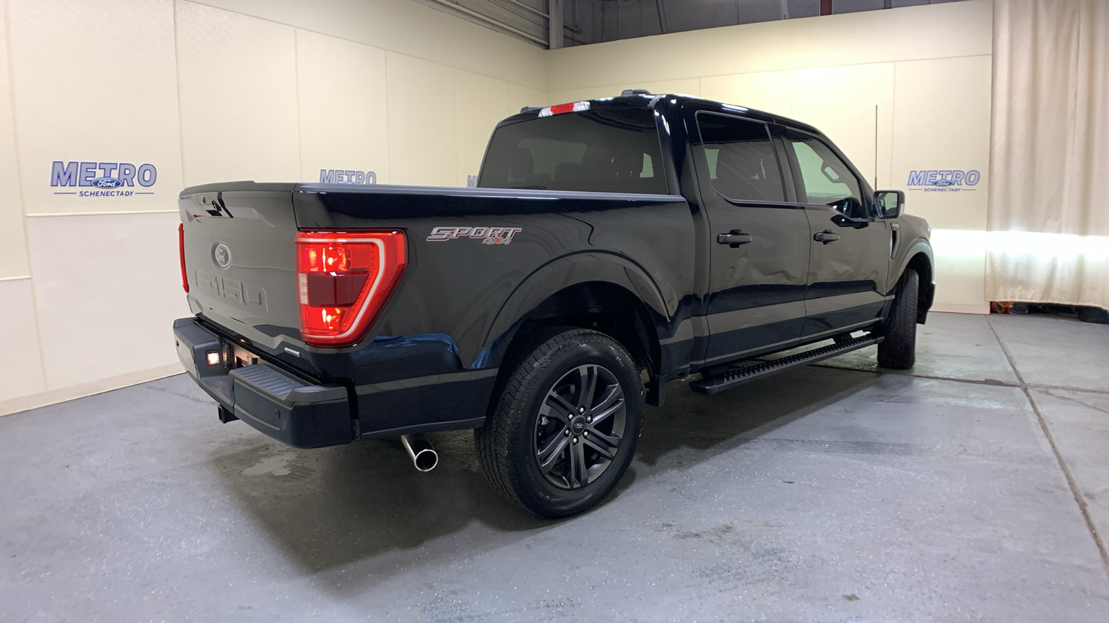 2022 Ford F-150 XLT 3