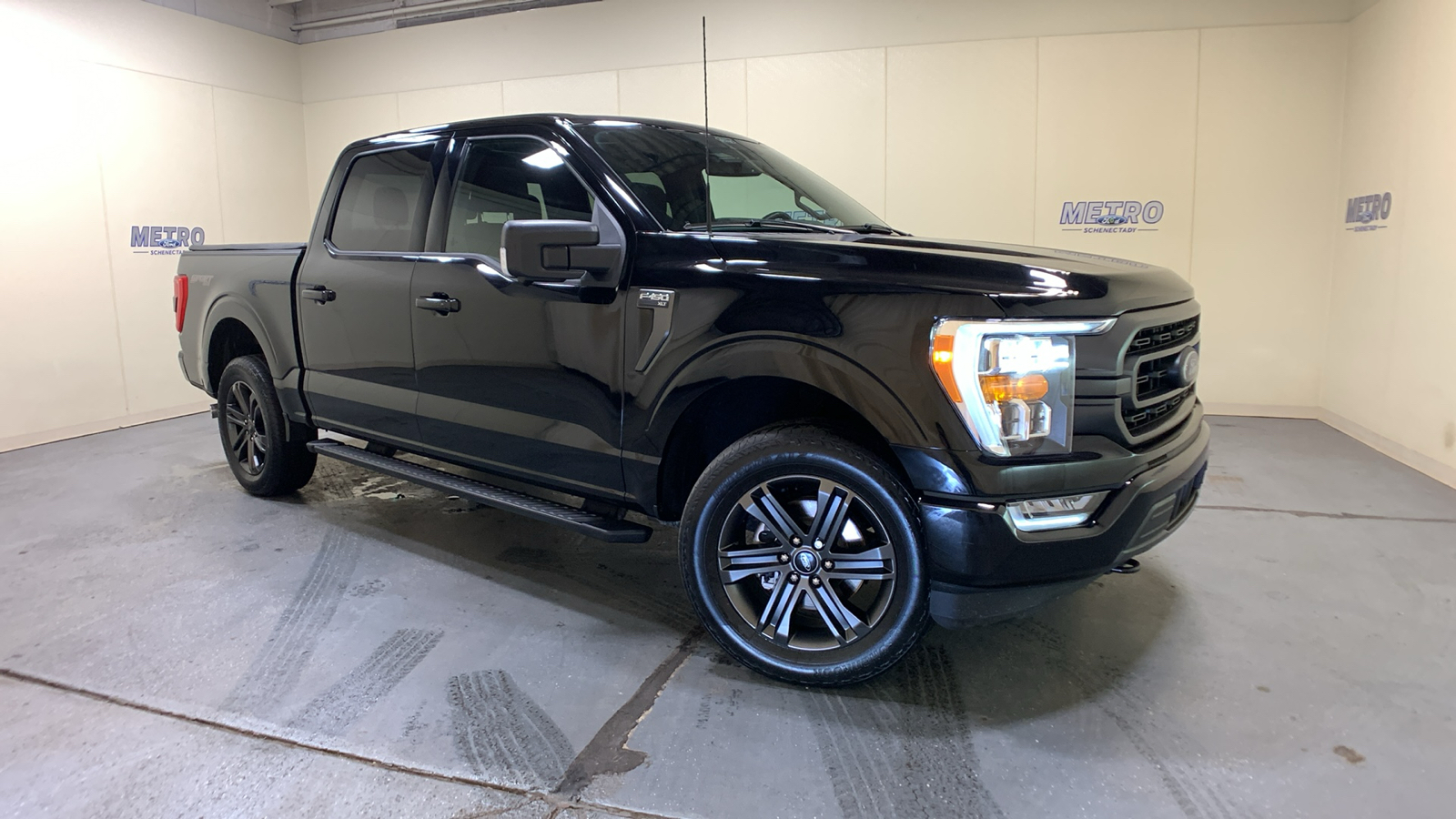 2022 Ford F-150 XLT 1