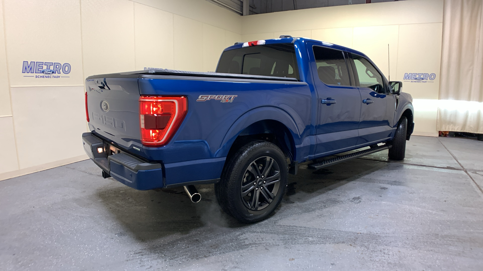 2022 Ford F-150 XLT 3