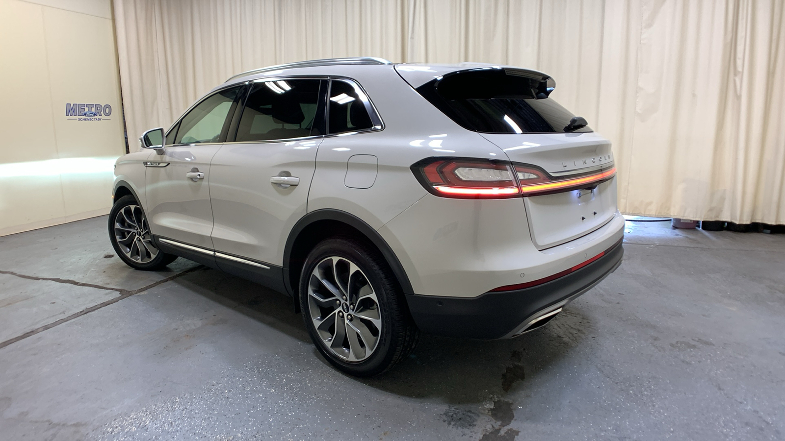 2022 Lincoln Nautilus Reserve 5