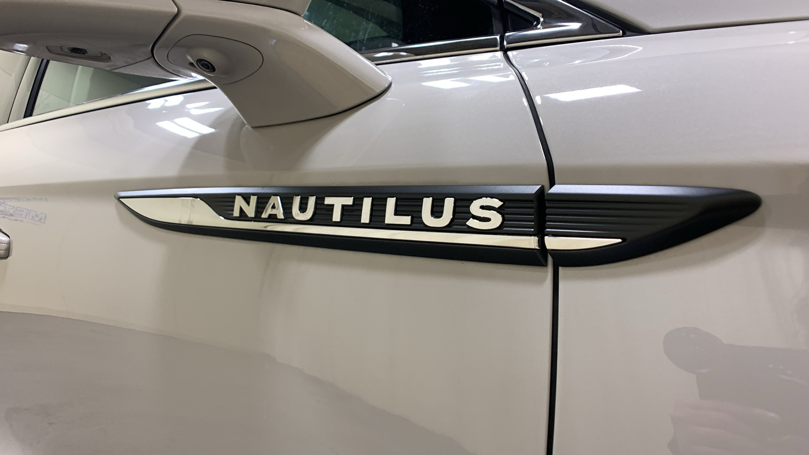 2022 Lincoln Nautilus Reserve 10