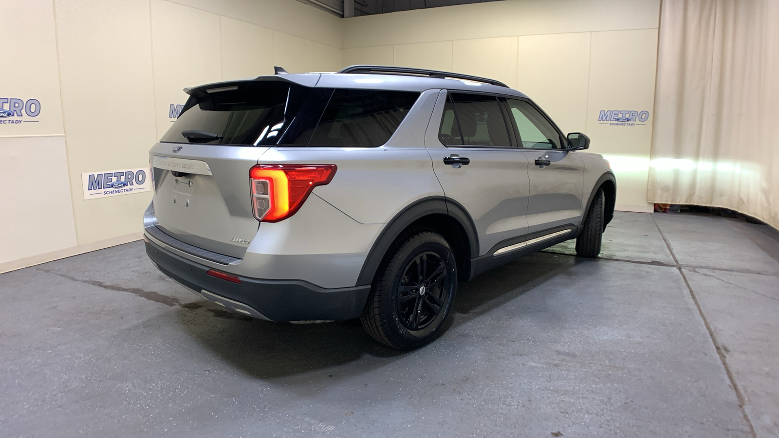 2021 Ford Explorer XLT 3