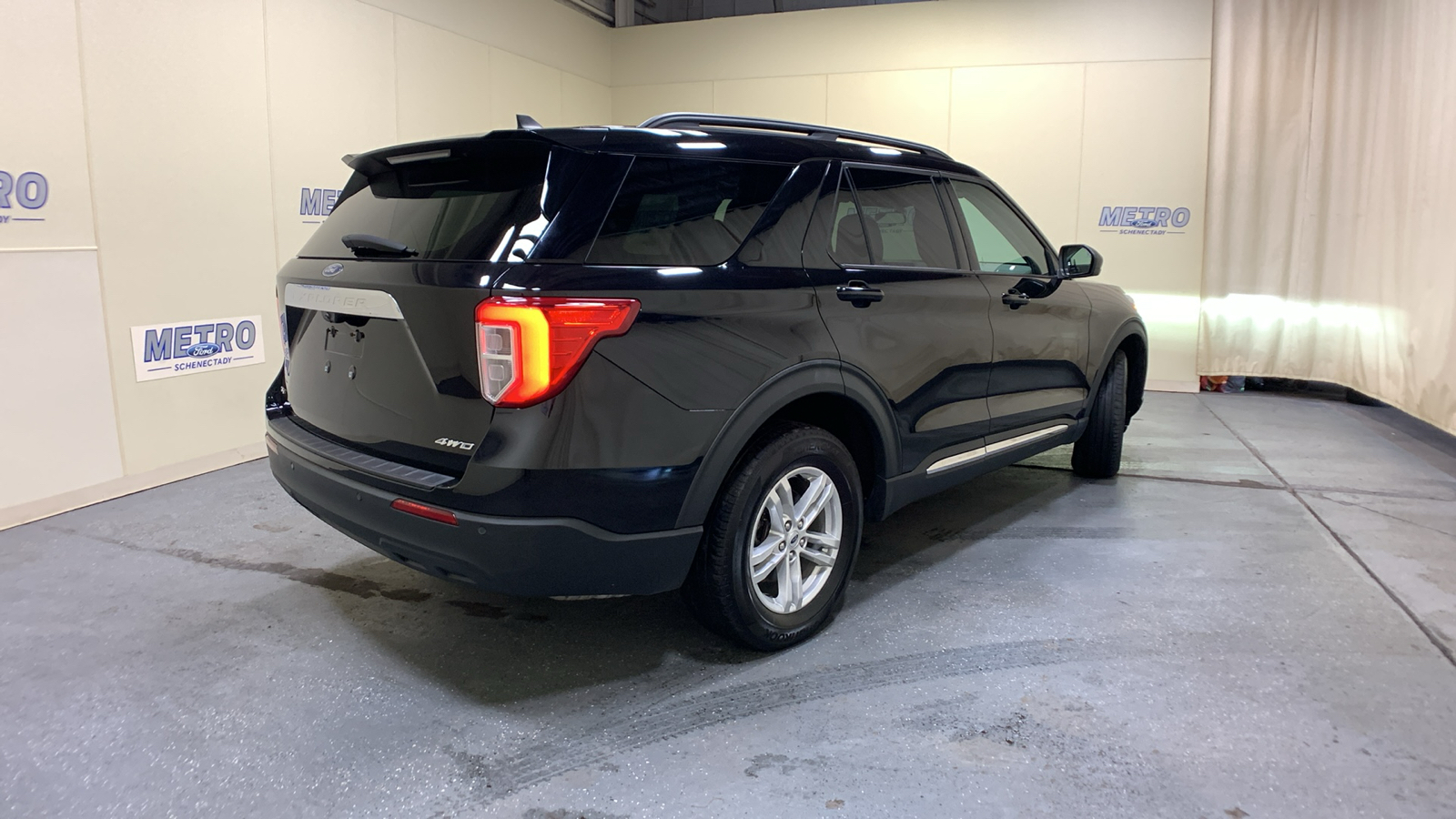 2021 Ford Explorer XLT 3