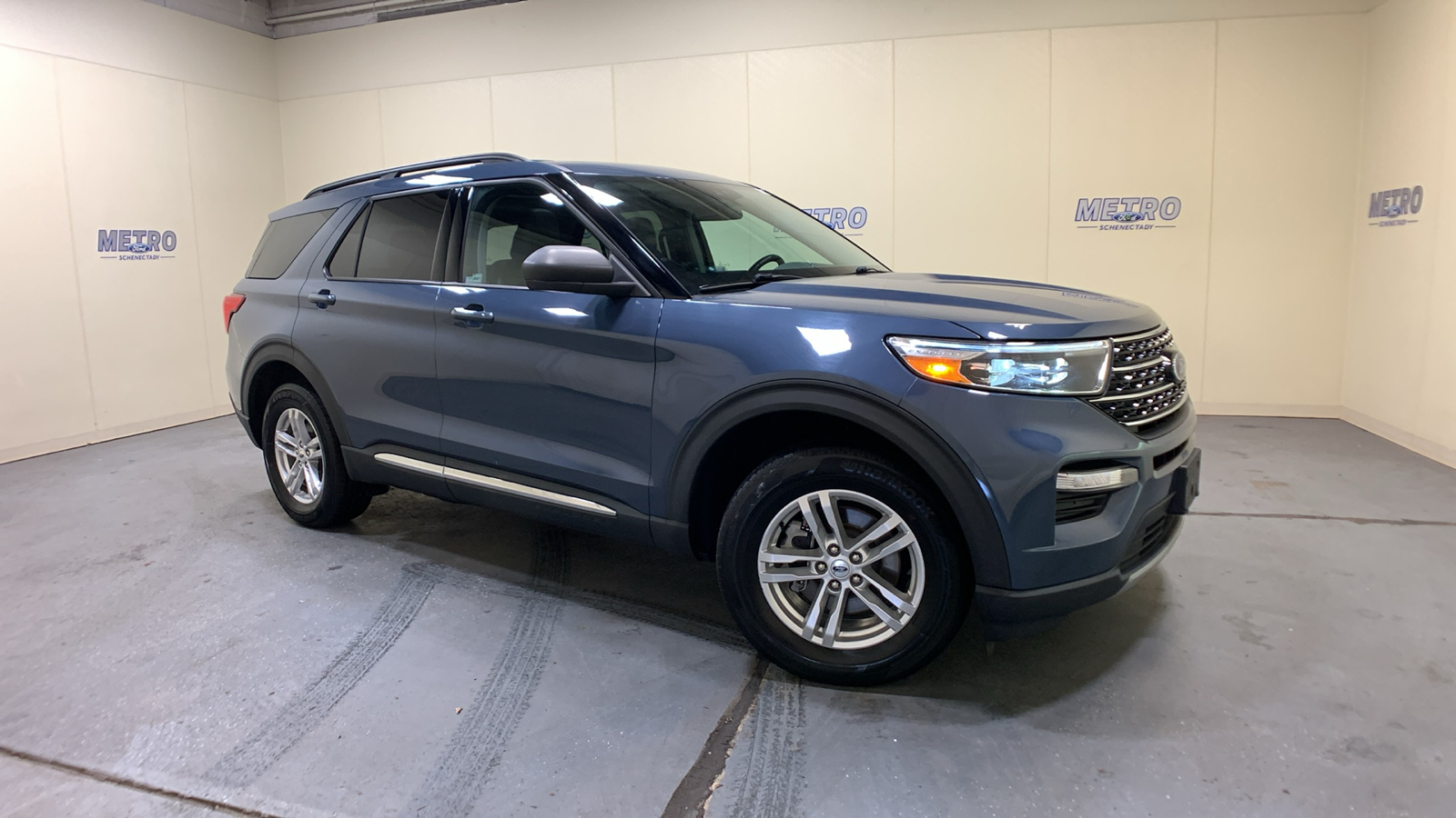 2021 Ford Explorer XLT 1