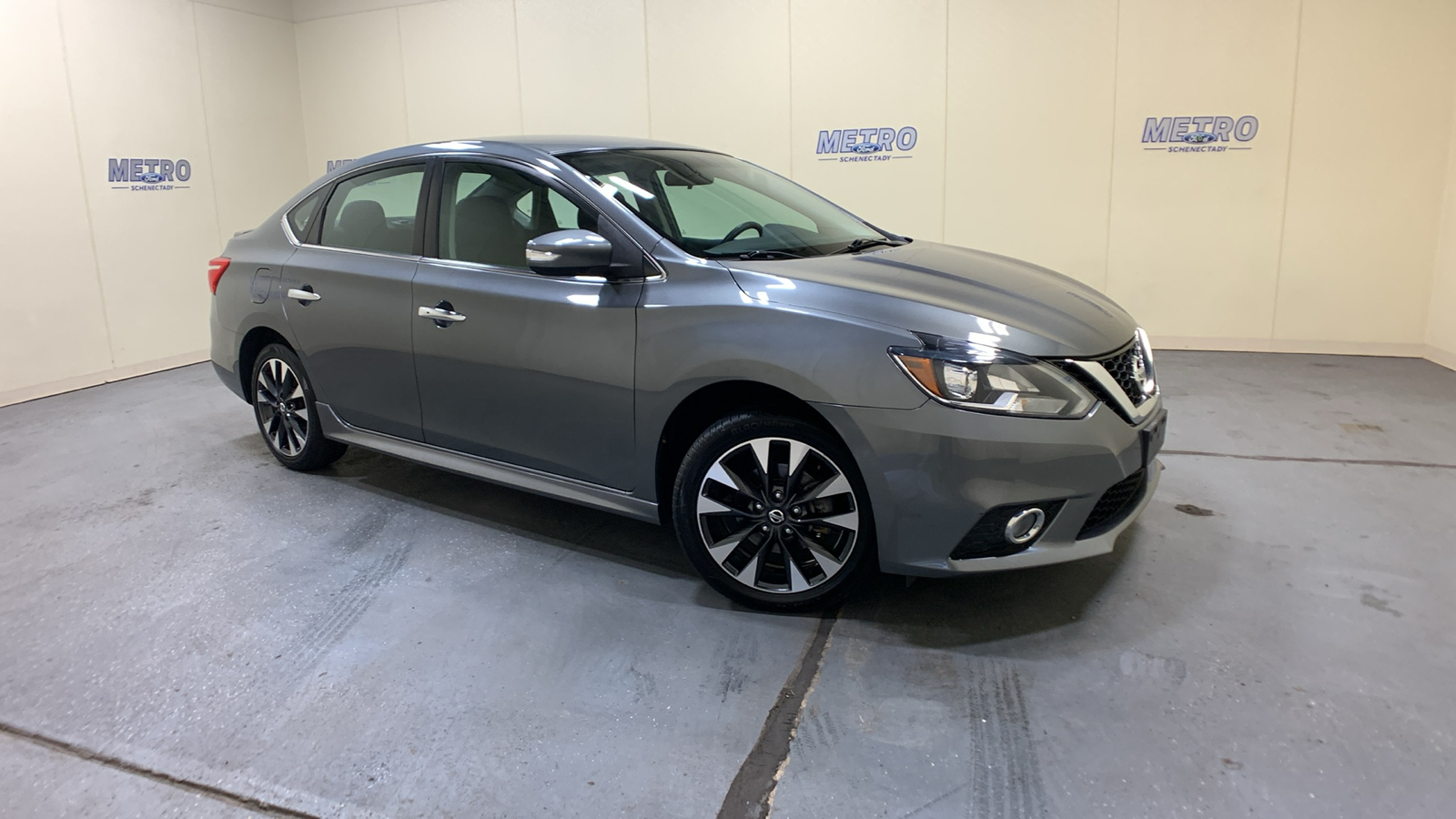 2018 Nissan Sentra SR 1