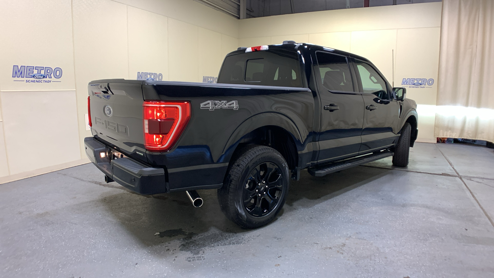 2022 Ford F-150 XLT 3