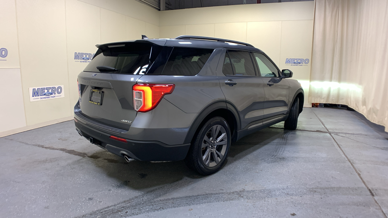 2021 Ford Explorer XLT 3