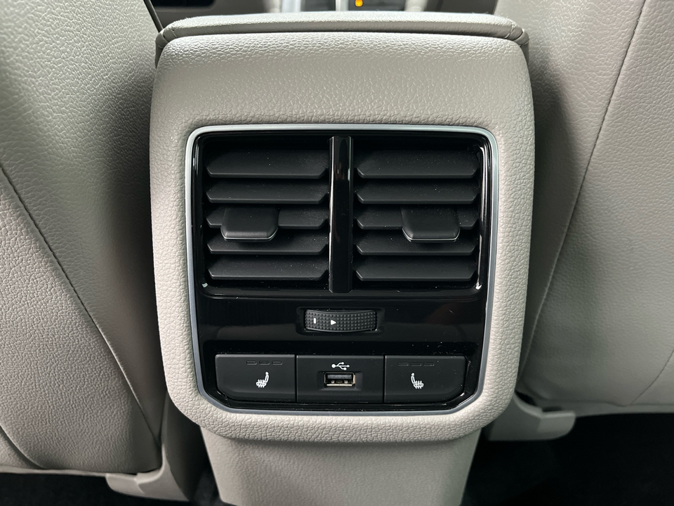2018 Volkswagen Passat 2.0T SE w/Technology 41