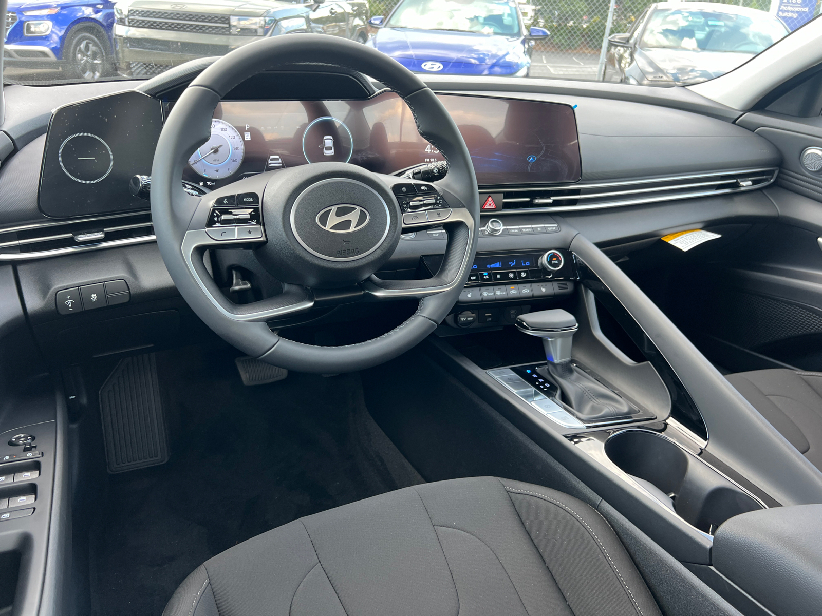 2024 Hyundai Elantra SEL 13