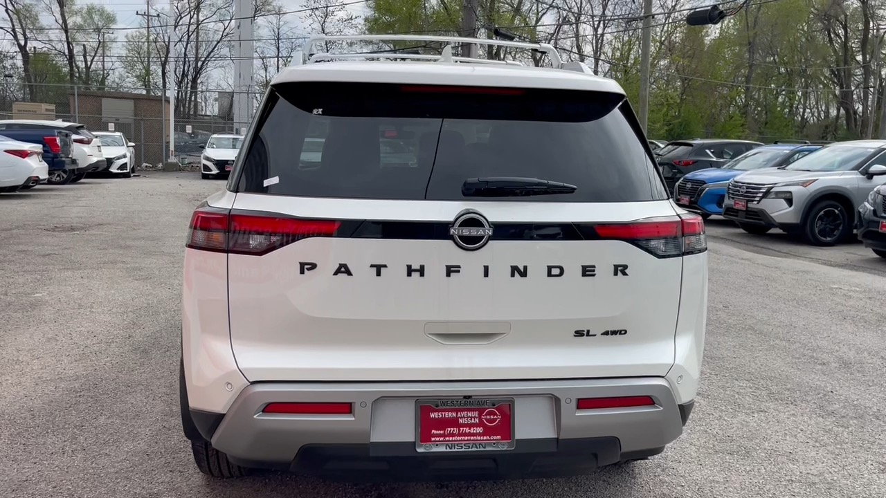 2024 Nissan Pathfinder SL 28