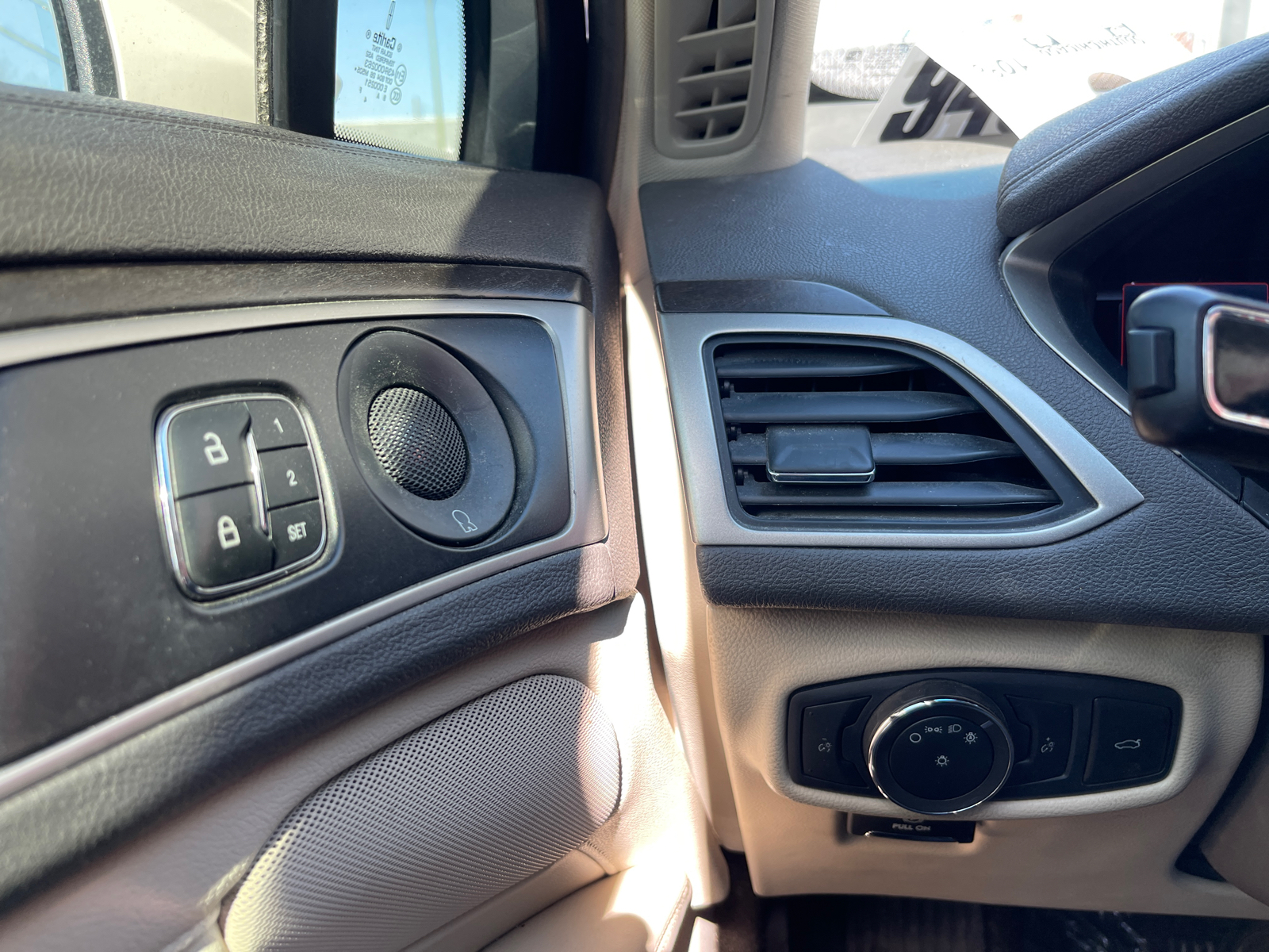 2020 Lincoln MKZ Hybrid Reserve 17