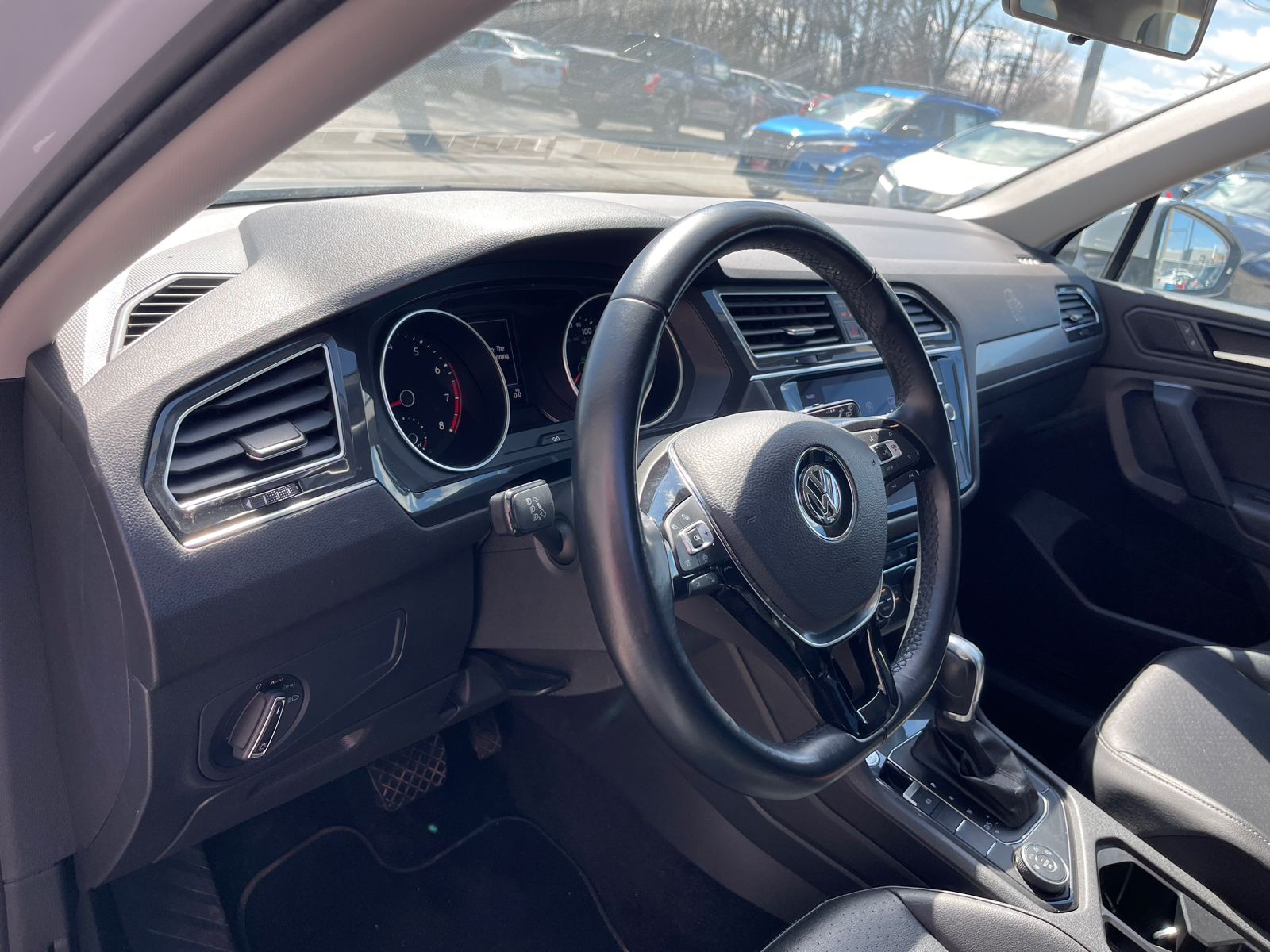 2019 Volkswagen Tiguan 2.0T SE 9