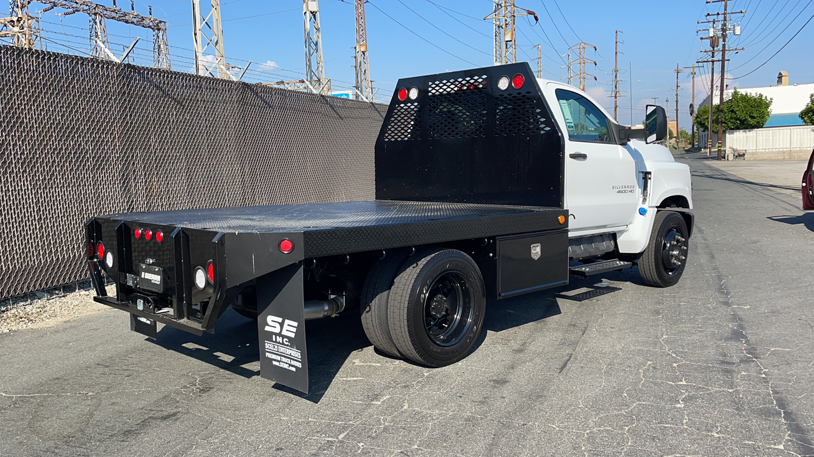 2023 Chevrolet Silverado MD Work Truck 4