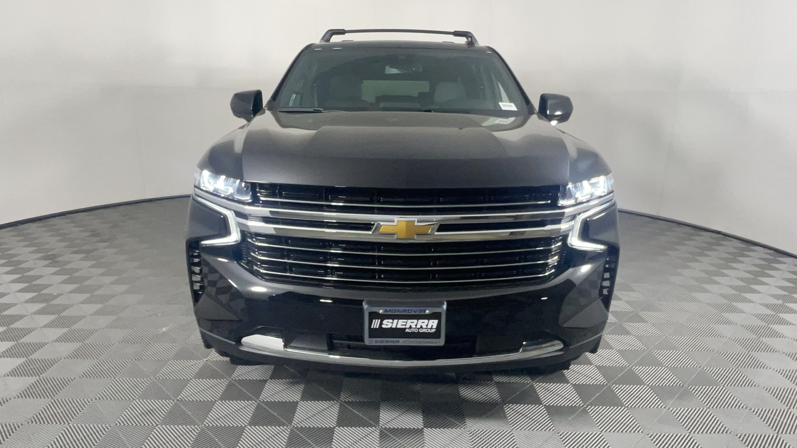 2024 Chevrolet Suburban LT 9