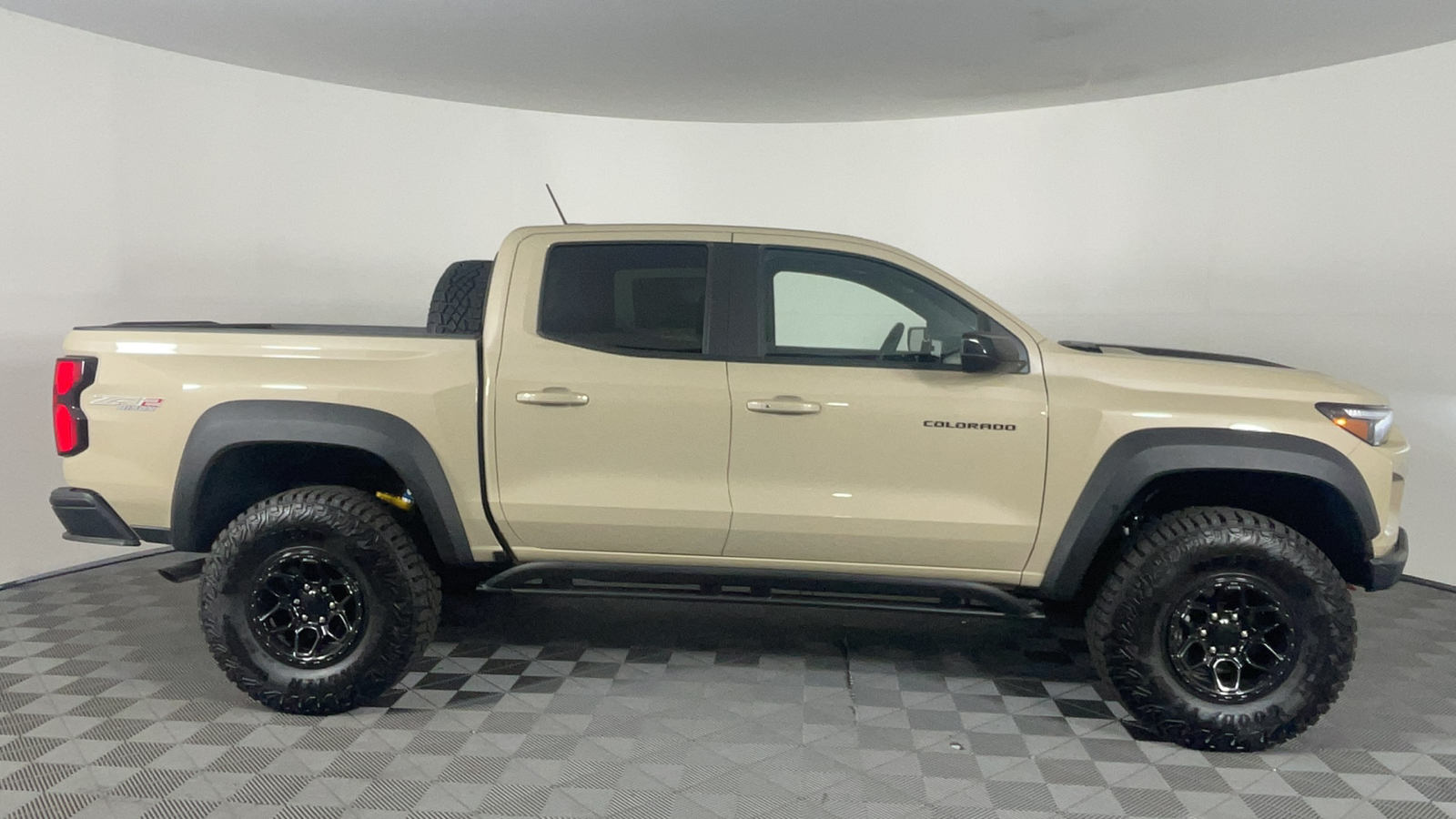 2024 Chevrolet Colorado 4WD ZR2 3