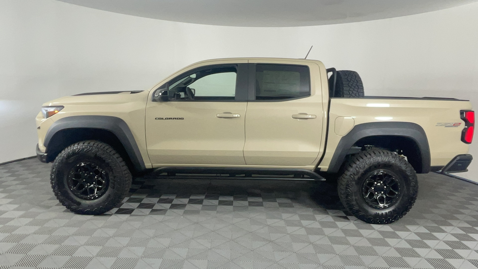 2024 Chevrolet Colorado 4WD ZR2 7