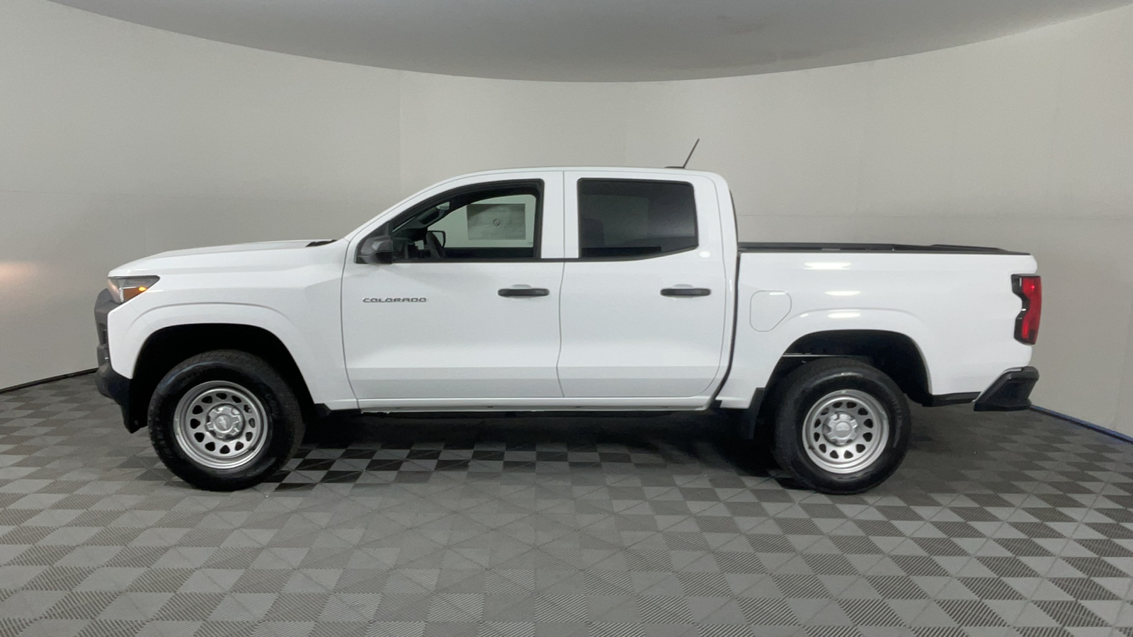 2024 Chevrolet Colorado 2WD Work Truck 7