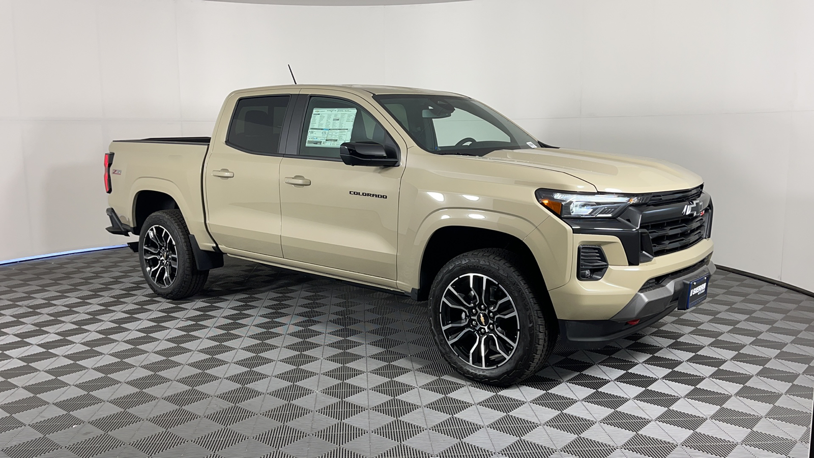 2024 Chevrolet Colorado 4WD Z71 1