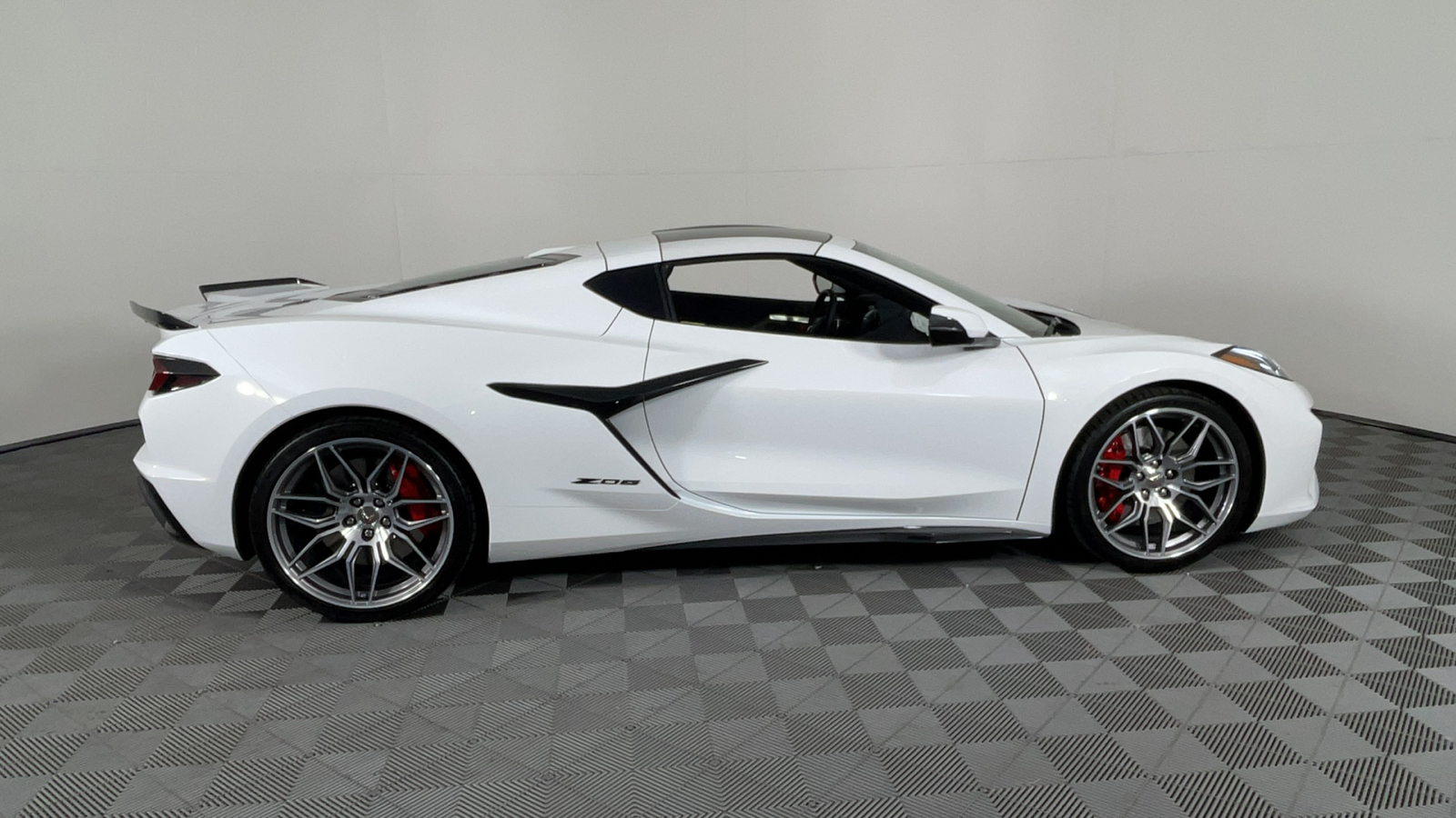 2024 Chevrolet Corvette 2LZ 3