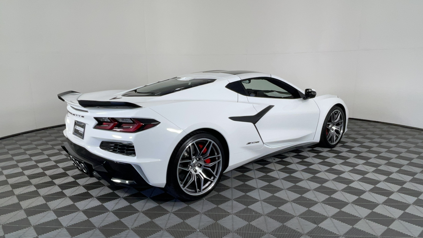 2024 Chevrolet Corvette 2LZ 4