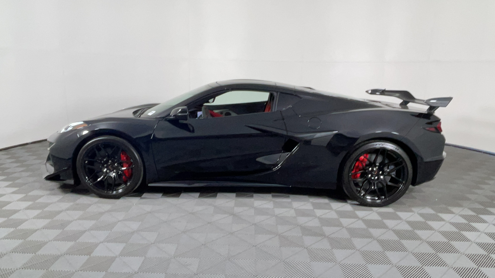 2024 Chevrolet Corvette 2LZ 7