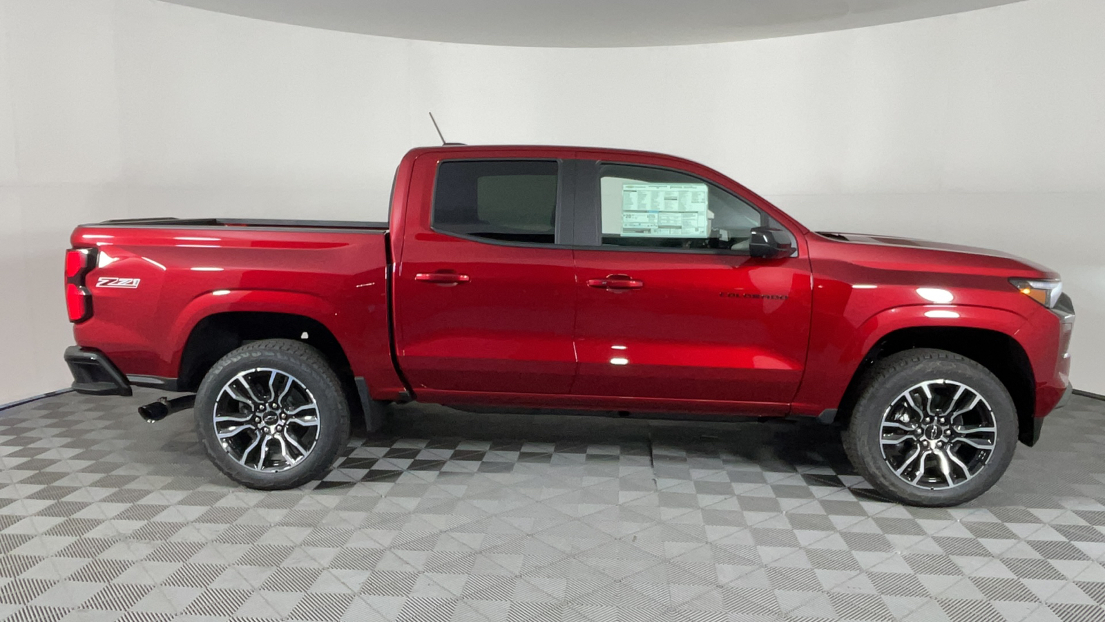 2024 Chevrolet Colorado 4WD Z71 3