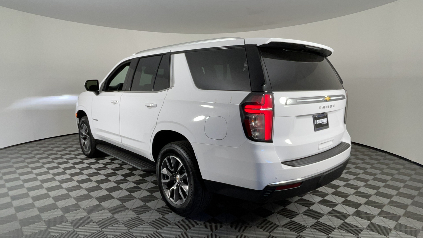 2024 Chevrolet Tahoe LS 6