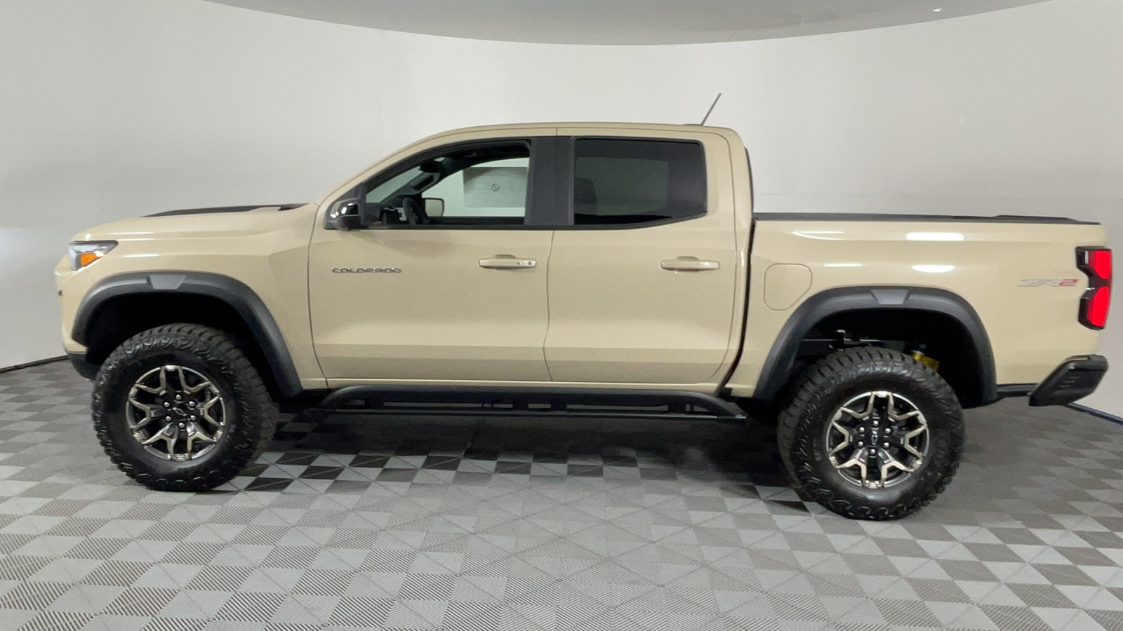 2024 Chevrolet Colorado 4WD ZR2 7