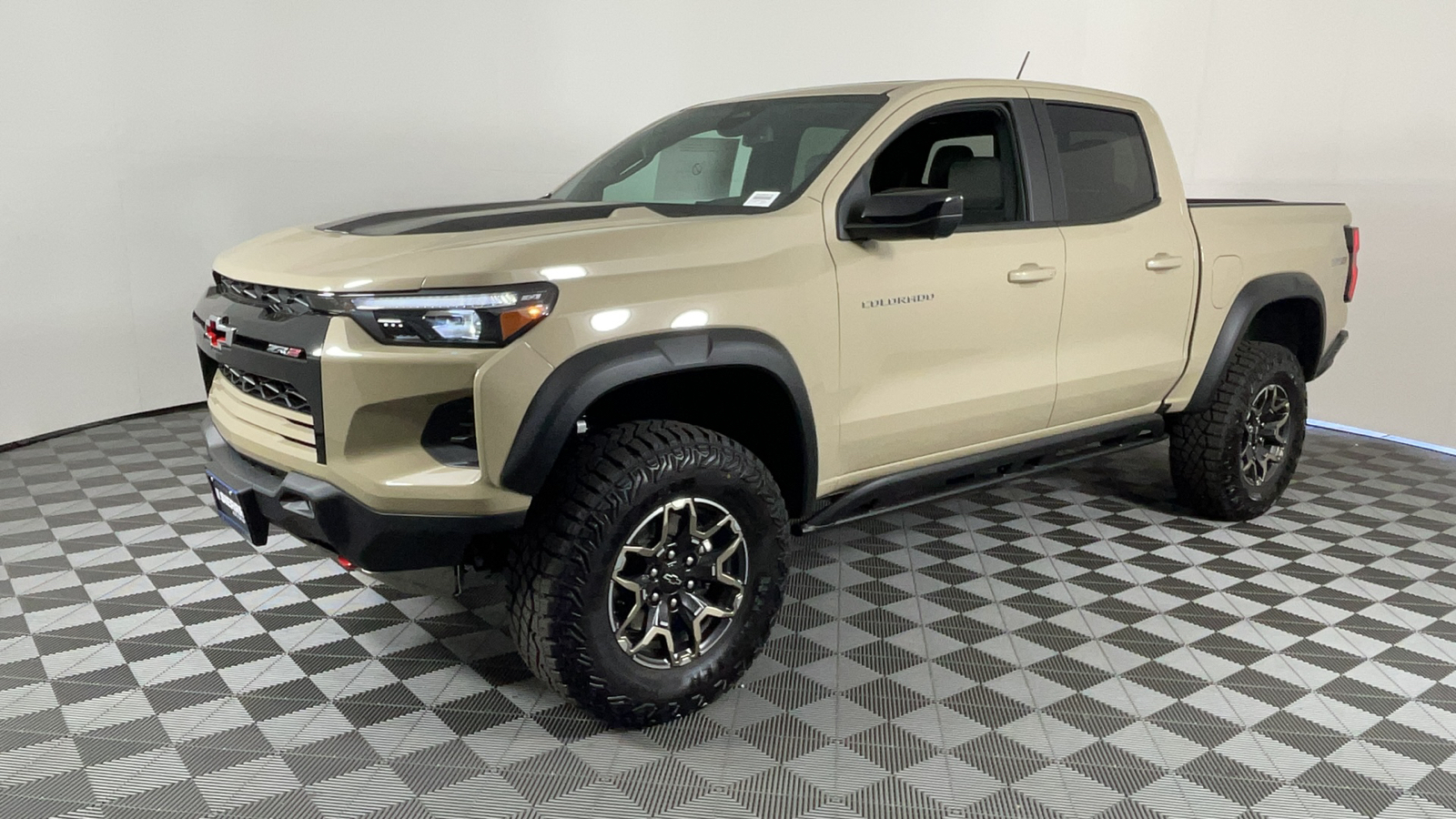 2024 Chevrolet Colorado 4WD ZR2 8