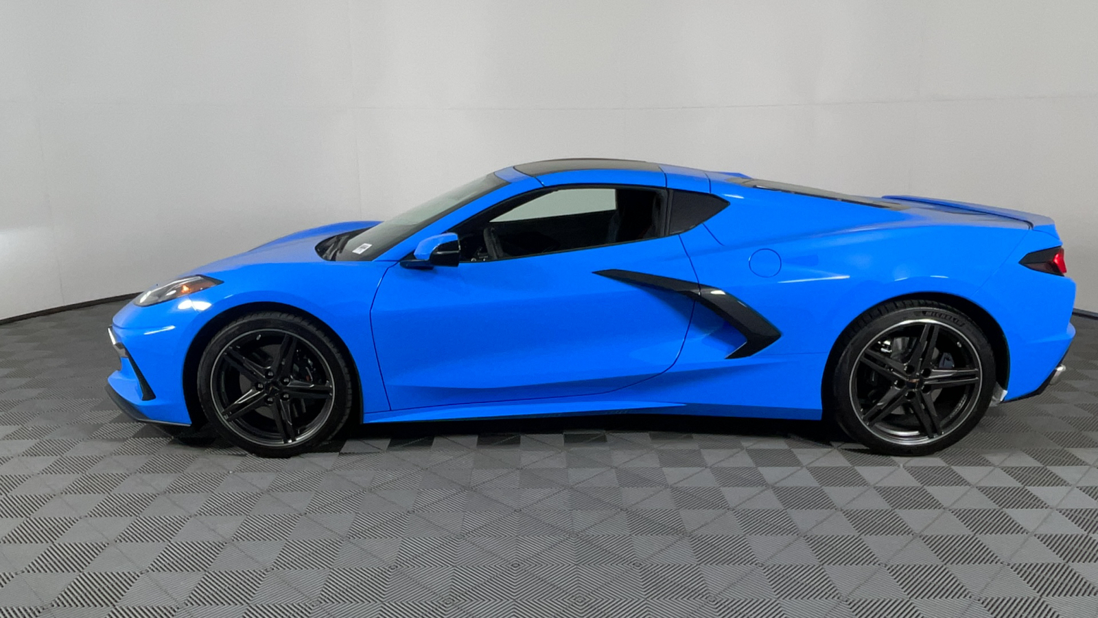 2024 Chevrolet Corvette 2LT 7