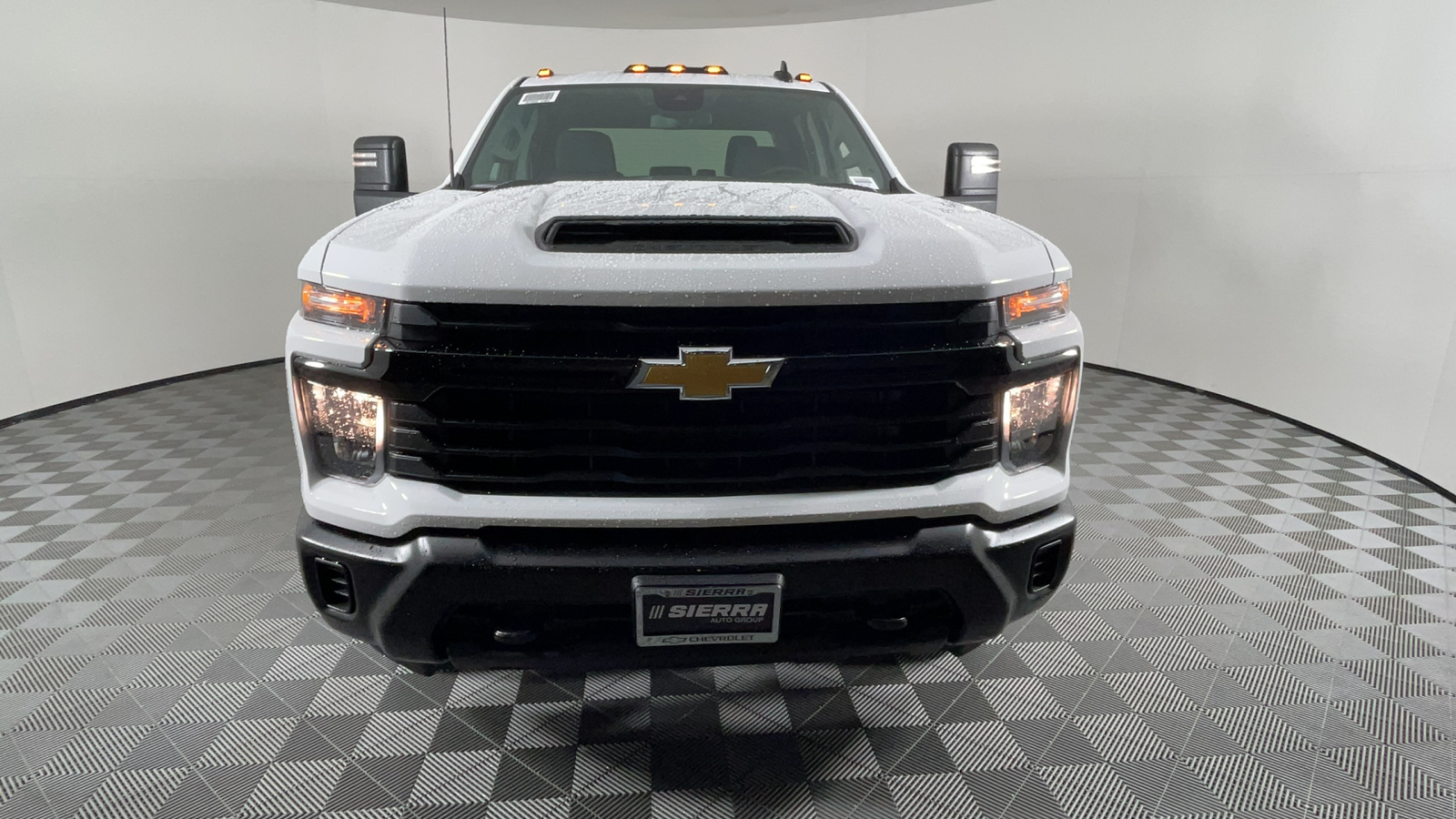 2024 Chevrolet Silverado 3500HD CC Work Truck 9