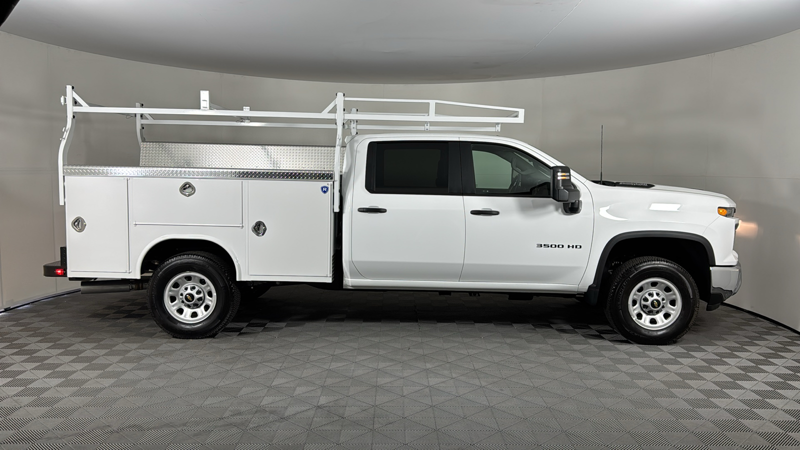 2024 Chevrolet Silverado 3500HD Work Truck 1