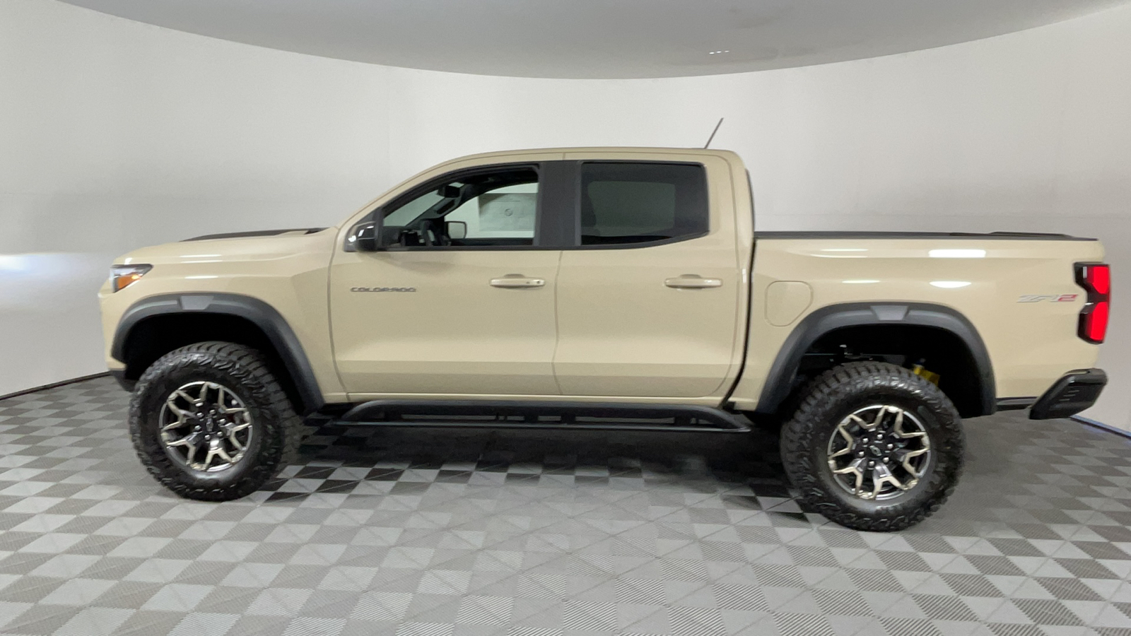 2024 Chevrolet Colorado 4WD ZR2 7