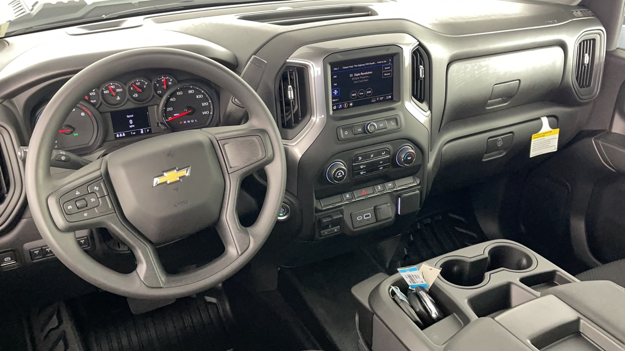 2024 Chevrolet Silverado 3500HD CC Work Truck 17