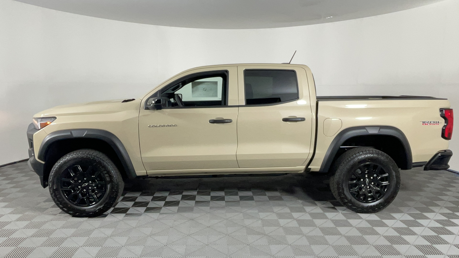 2024 Chevrolet Colorado 4WD Trail Boss 7