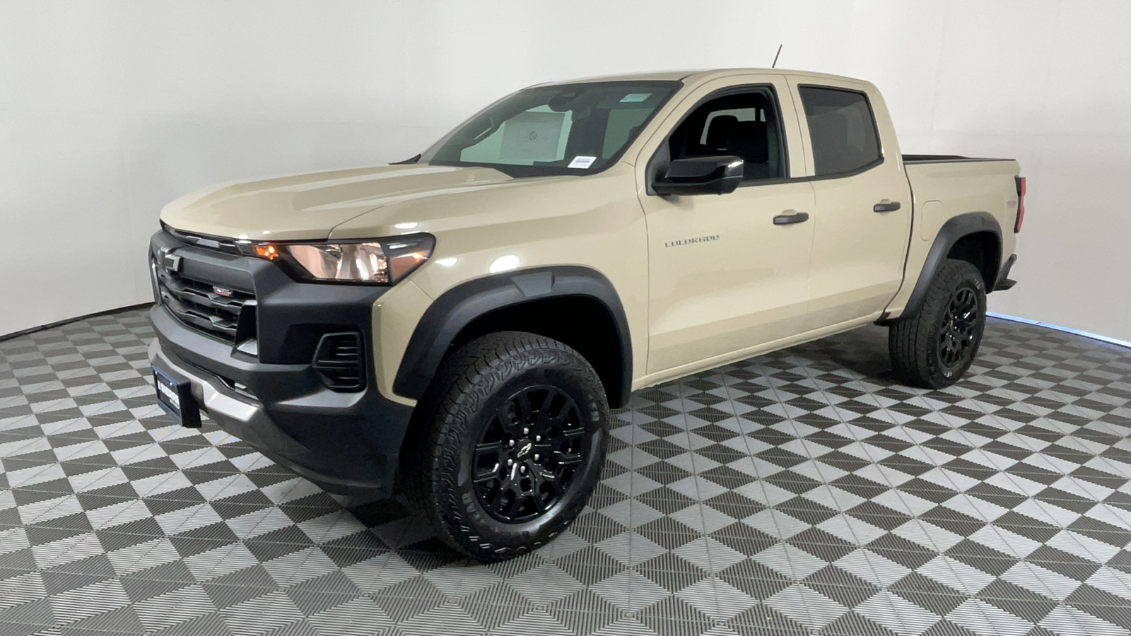 2024 Chevrolet Colorado 4WD Trail Boss 8