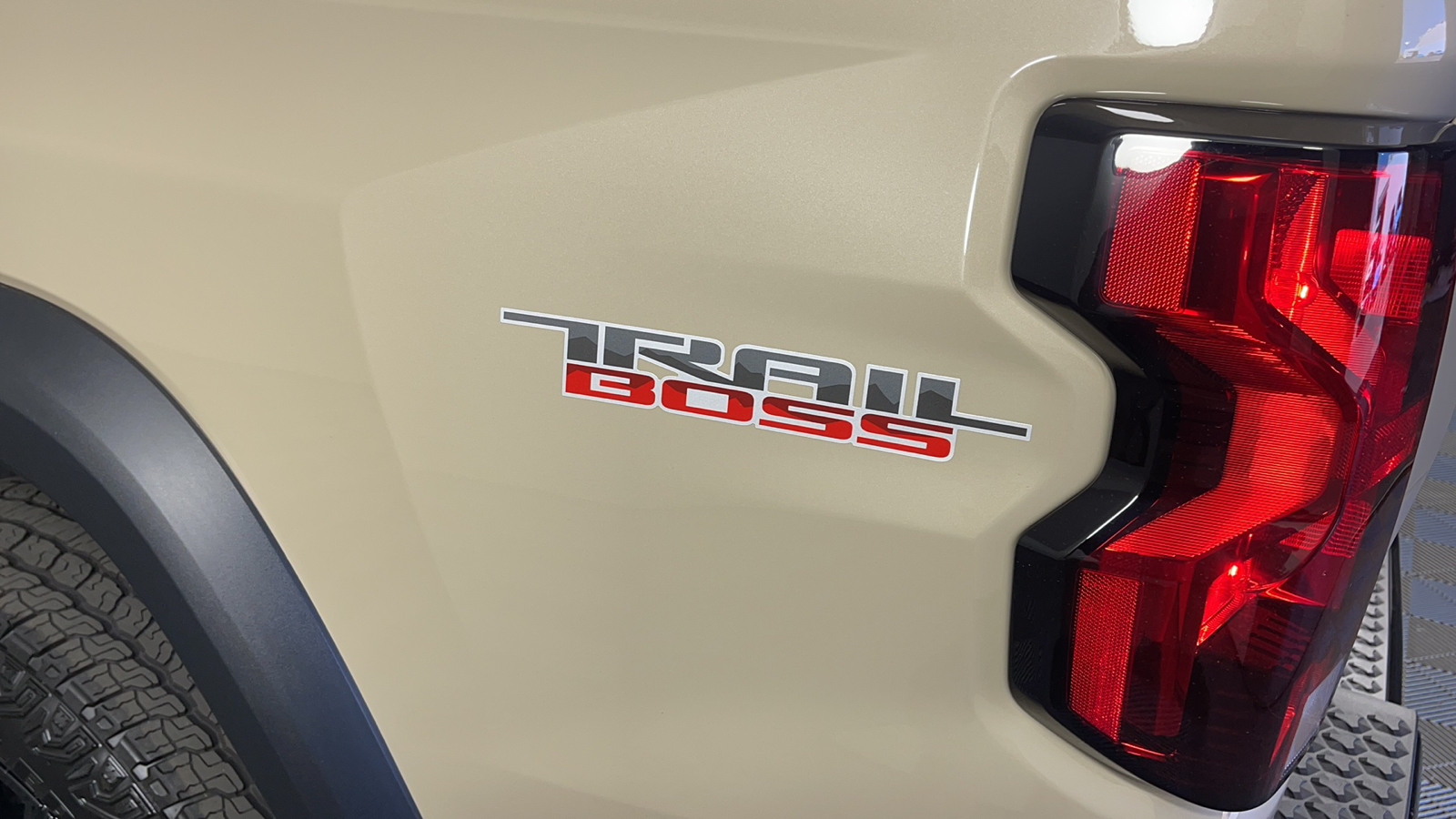 2024 Chevrolet Colorado 4WD Trail Boss 32