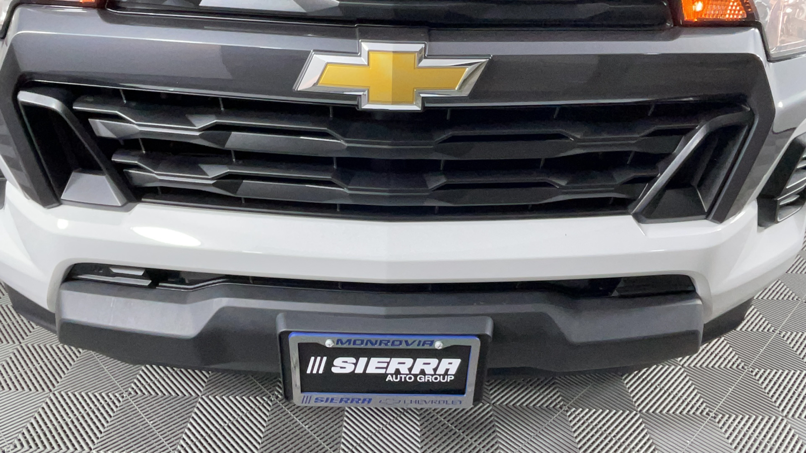 2024 Chevrolet Colorado 2WD LT 10