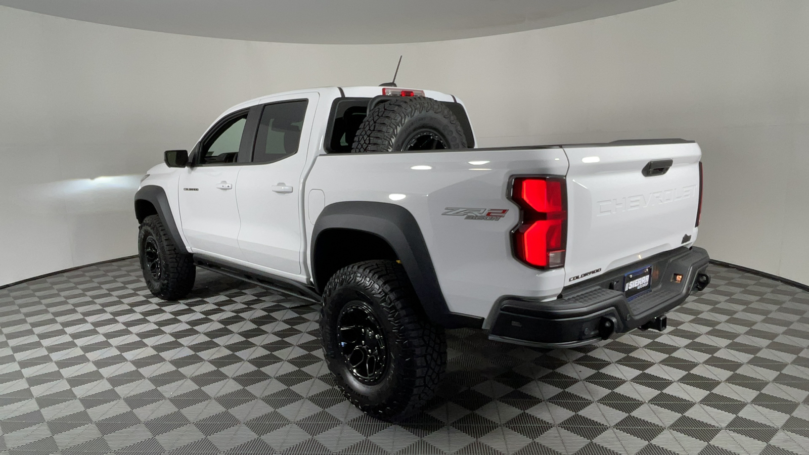 2024 Chevrolet Colorado 4WD ZR2 6