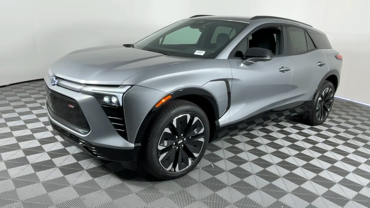 2024 Chevrolet Blazer EV eAWD RS 8