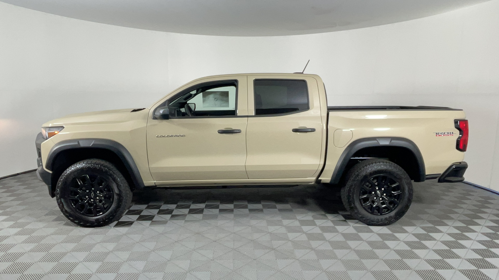 2024 Chevrolet Colorado 4WD Trail Boss 7