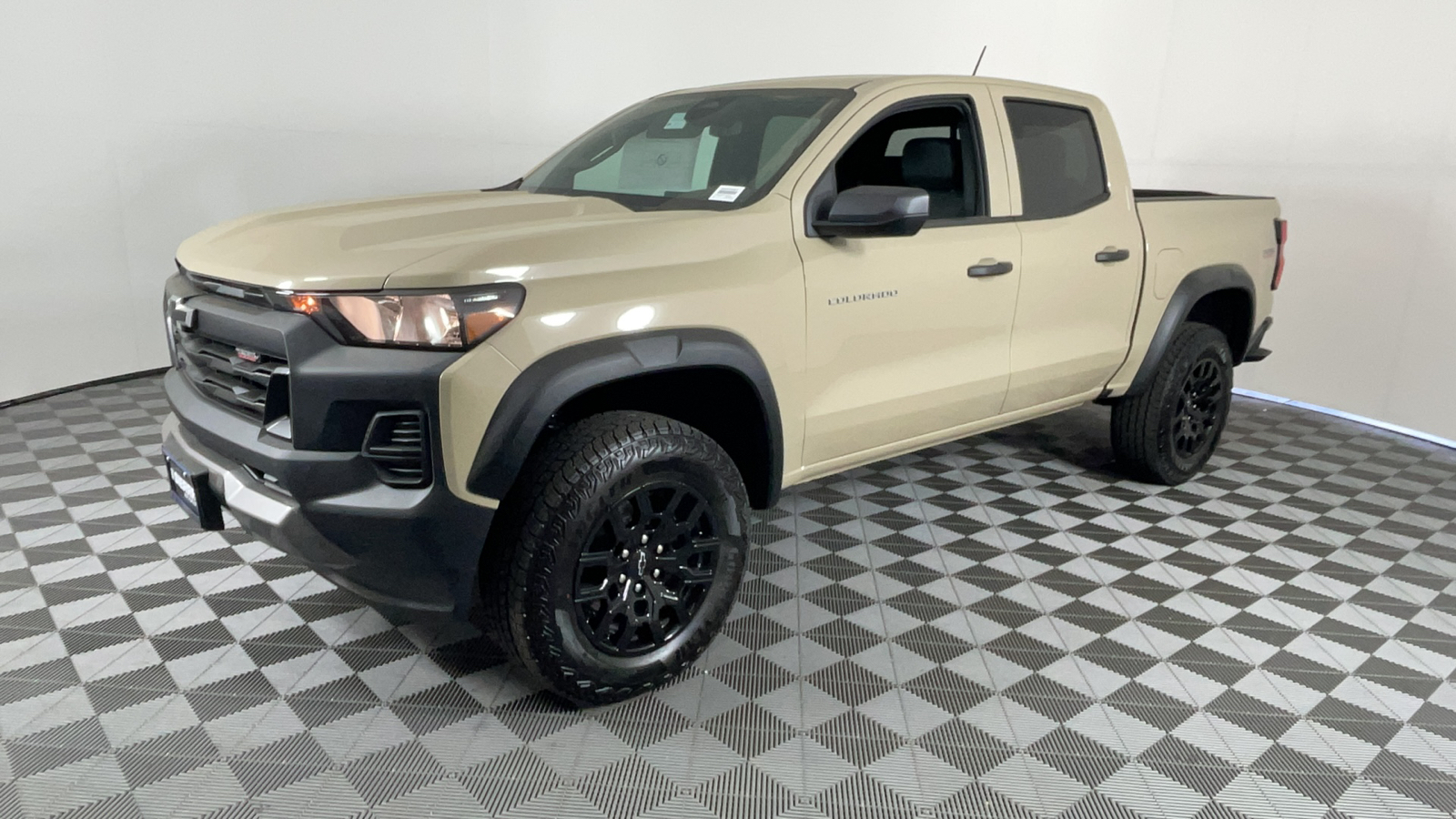 2024 Chevrolet Colorado 4WD Trail Boss 8