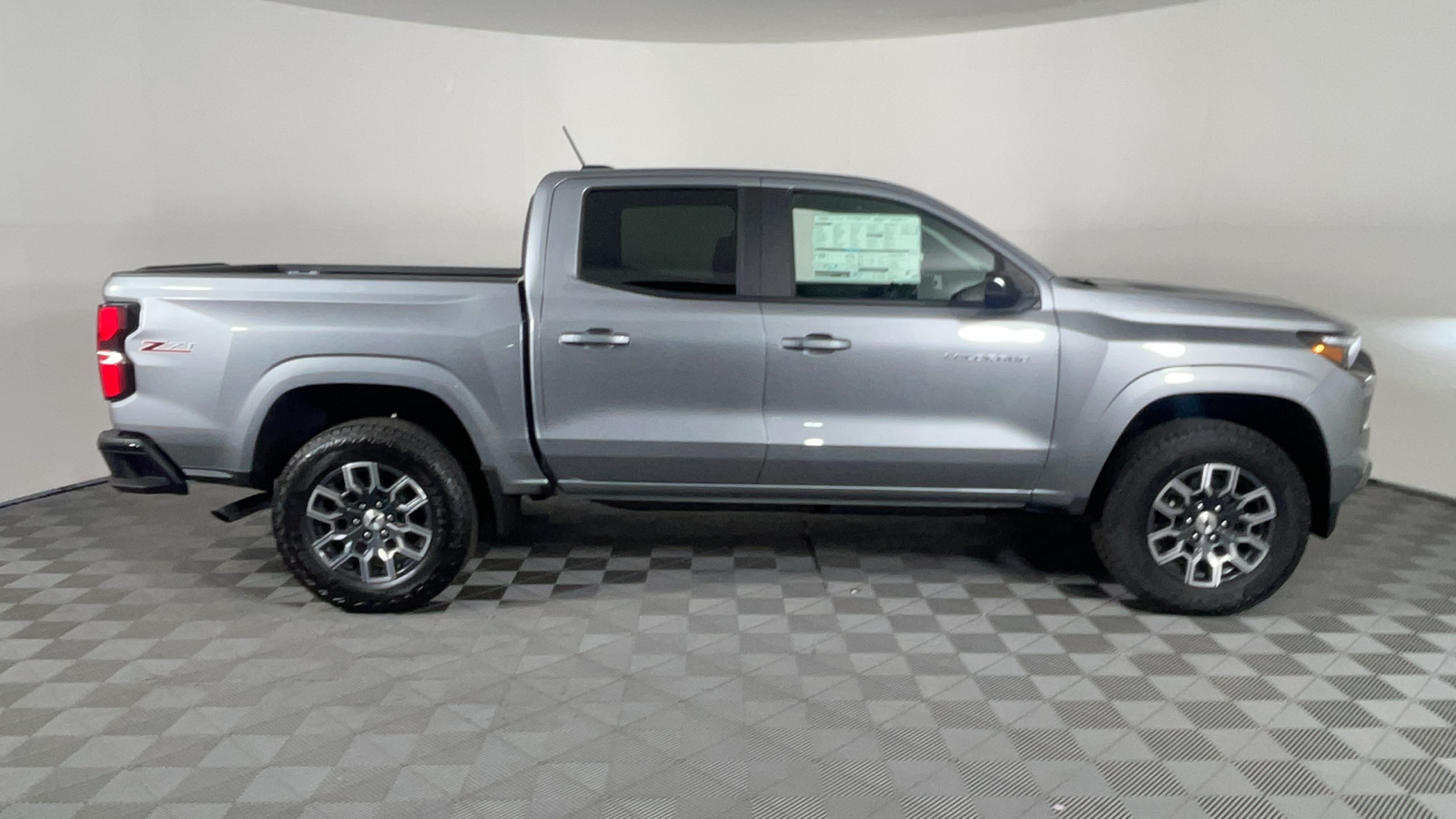 2024 Chevrolet Colorado 4WD Z71 3