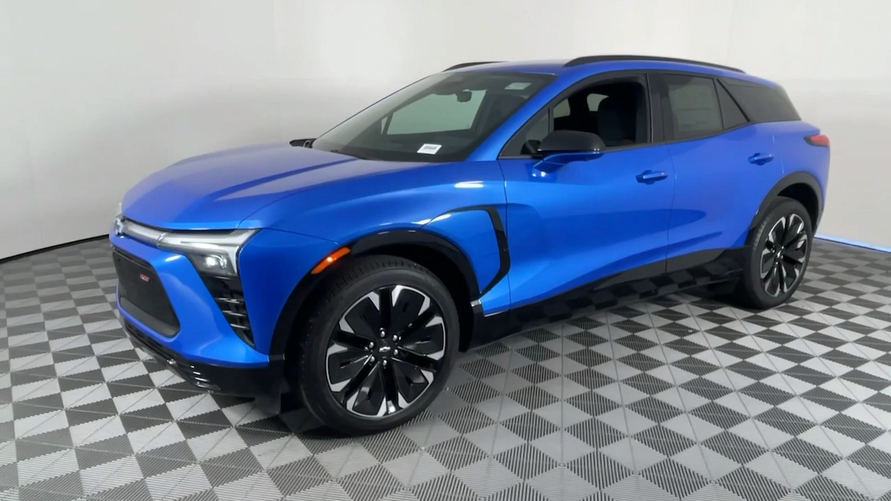 2024 Chevrolet Blazer EV eAWD RS 8