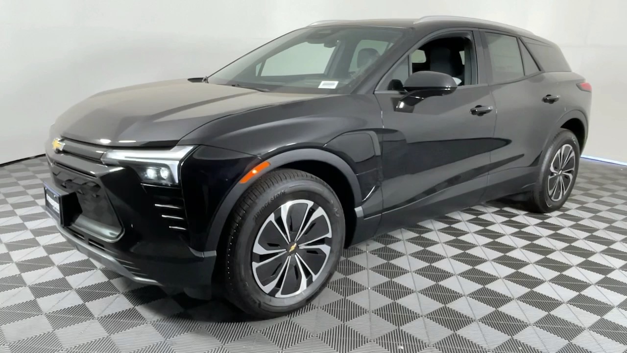 2024 Chevrolet Blazer EV eAWD LT 8