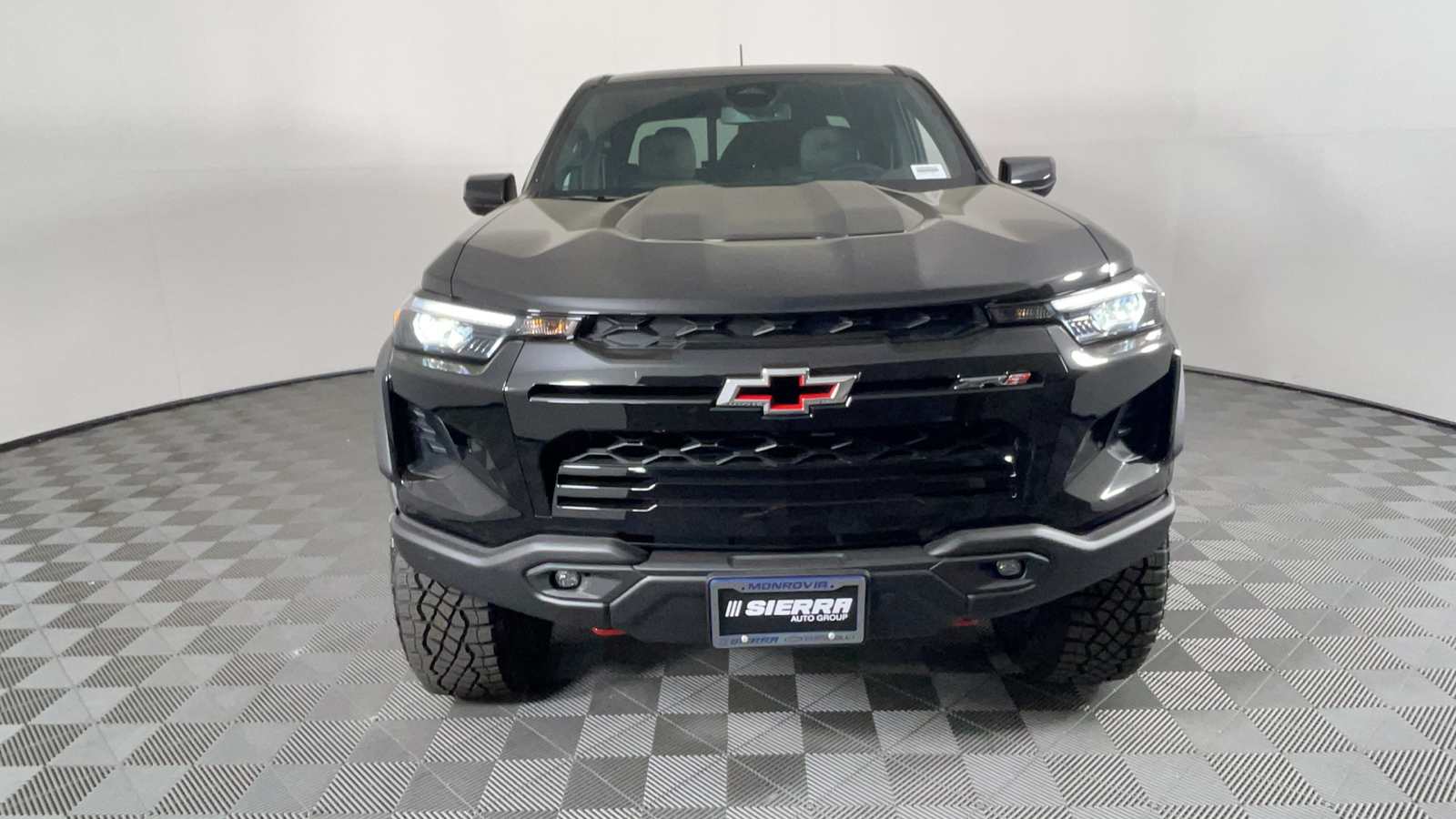 2024 Chevrolet Colorado 4WD ZR2 9